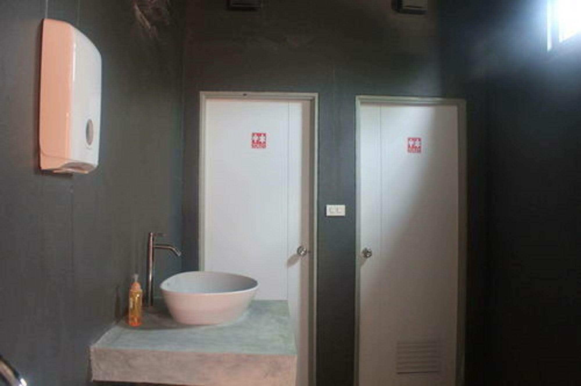 Pi Coco Hostel Chaweng Plajı Dış mekan fotoğraf
