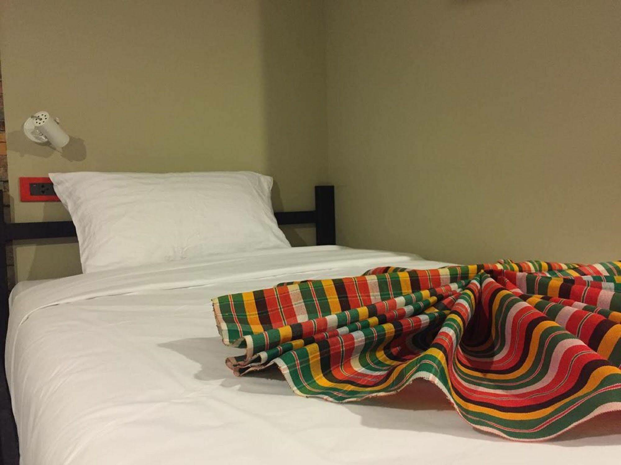 Pi Coco Hostel Chaweng Plajı Dış mekan fotoğraf